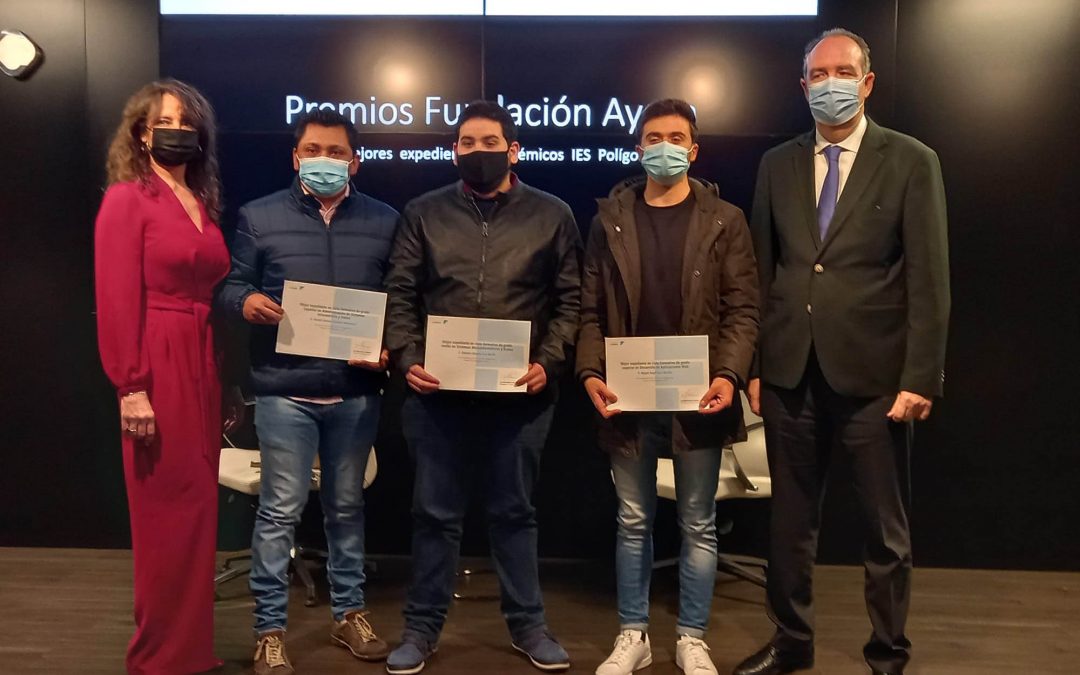 Entrega de los Premios Fundación Ayesa a los mejores expedientes académicos 20/21