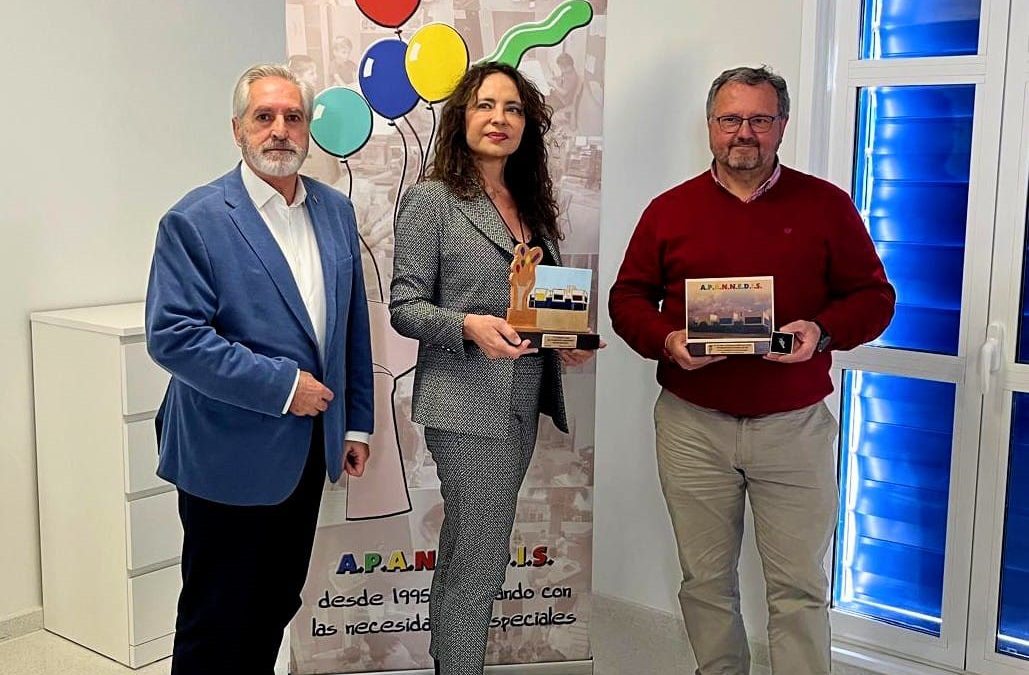 Inauguración del aula TIC Fundación Ayesa en la entidad Apannedis